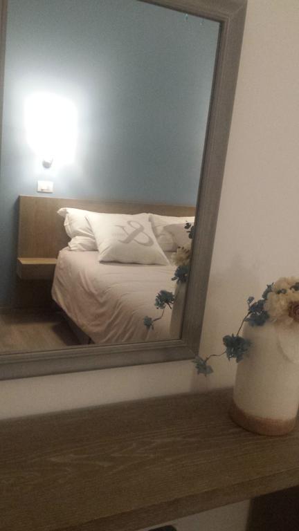 La Casa Di Titti Hotell Civitanova Marche Exteriör bild